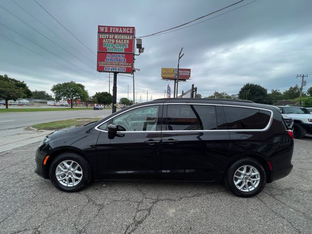 2021 Chrysler Voyager LXI