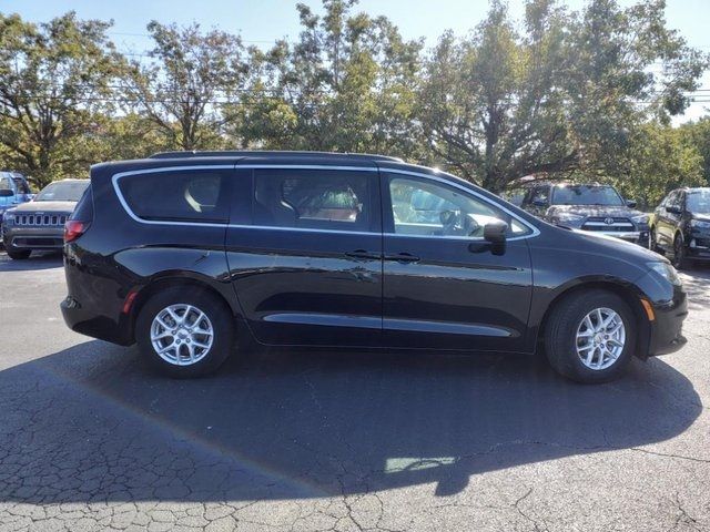 2021 Chrysler Voyager LXI