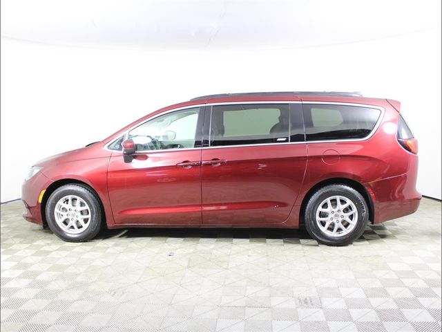 2021 Chrysler Voyager LXI