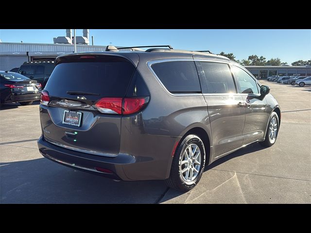 2021 Chrysler Voyager LXI