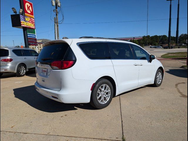 2021 Chrysler Voyager LXI