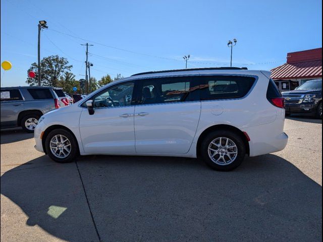 2021 Chrysler Voyager LXI