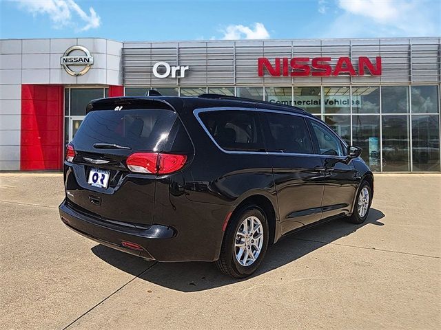 2021 Chrysler Voyager LXI