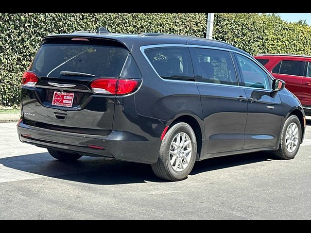 2021 Chrysler Voyager LXI