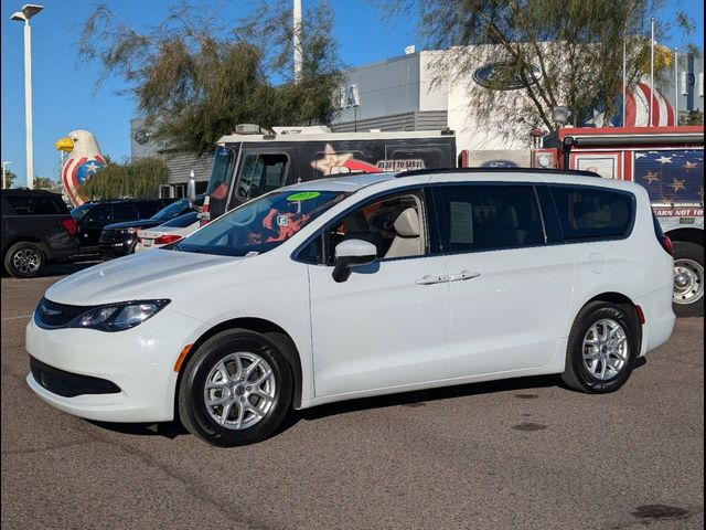 2021 Chrysler Voyager LXI