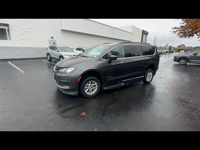 2021 Chrysler Voyager LXI