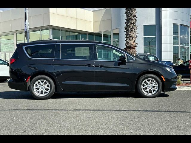 2021 Chrysler Voyager LXI