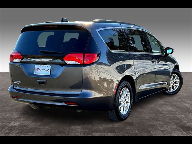 2021 Chrysler Voyager LXI