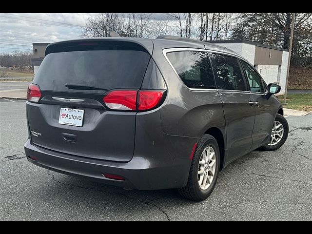 2021 Chrysler Voyager LXI