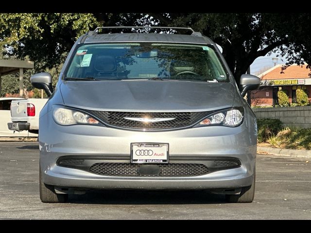 2021 Chrysler Voyager LXI