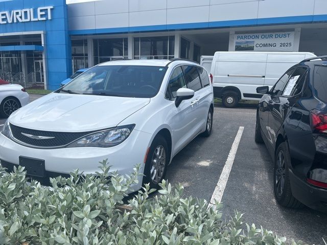 2021 Chrysler Voyager LXI