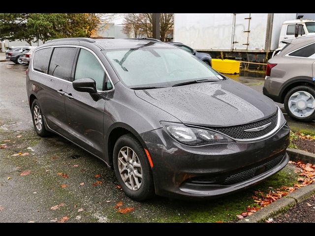 2021 Chrysler Voyager LXI