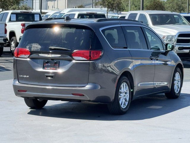 2021 Chrysler Voyager LXI