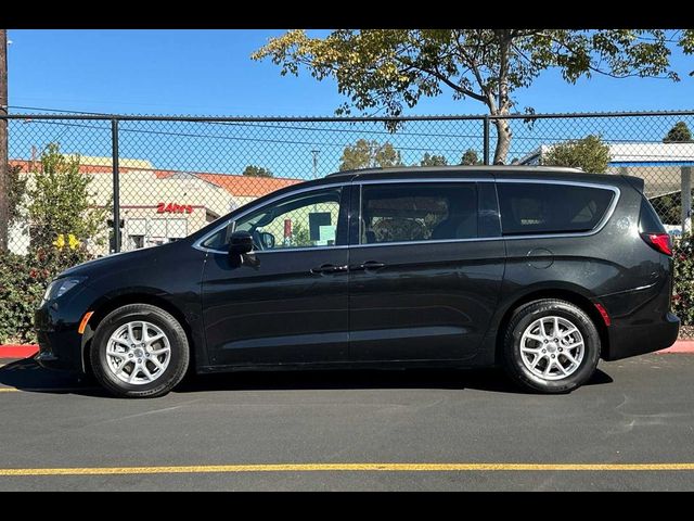 2021 Chrysler Voyager LXI