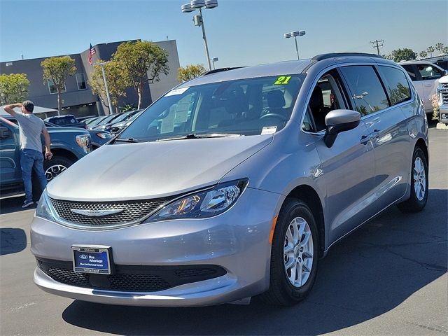 2021 Chrysler Voyager LXI