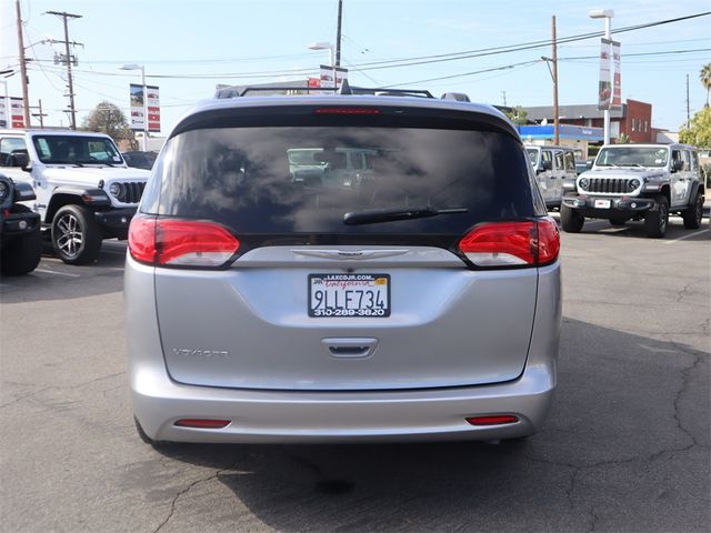 2021 Chrysler Voyager LXI