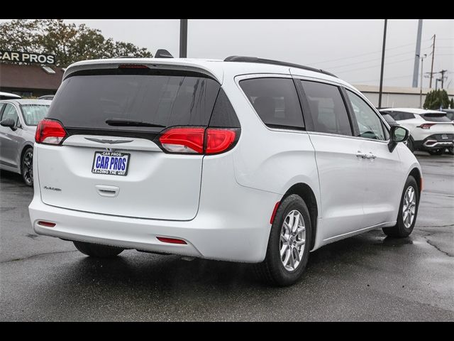 2021 Chrysler Voyager LXI