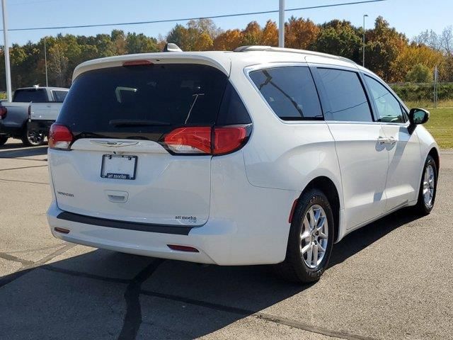 2021 Chrysler Voyager LXI