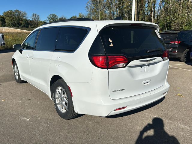 2021 Chrysler Voyager LXI