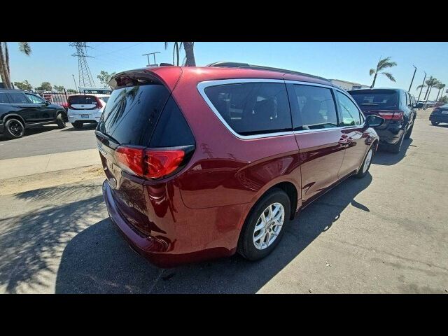 2021 Chrysler Voyager LXI