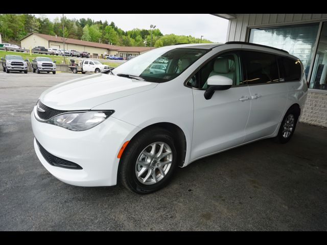 2021 Chrysler Voyager LXI