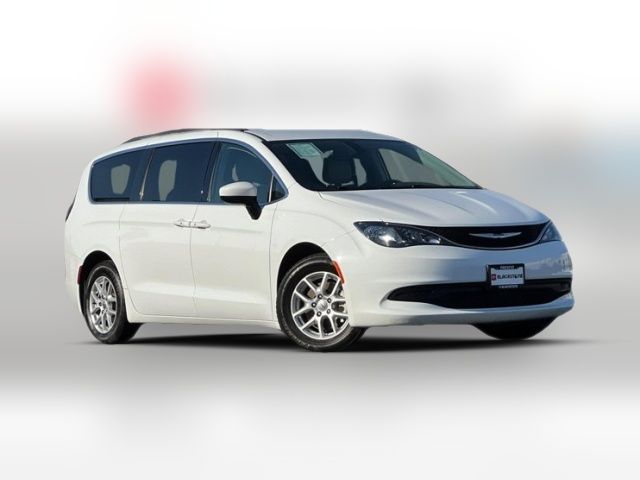 2021 Chrysler Voyager LXI