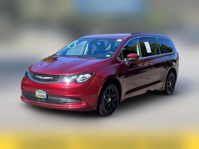 2021 Chrysler Voyager LXI