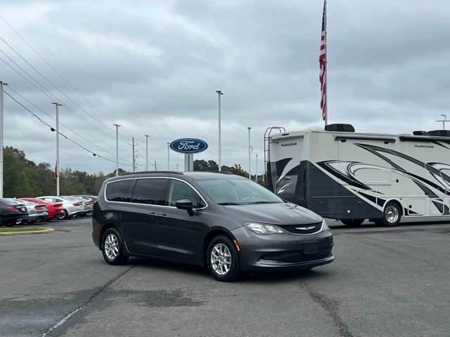 2021 Chrysler Voyager LXI