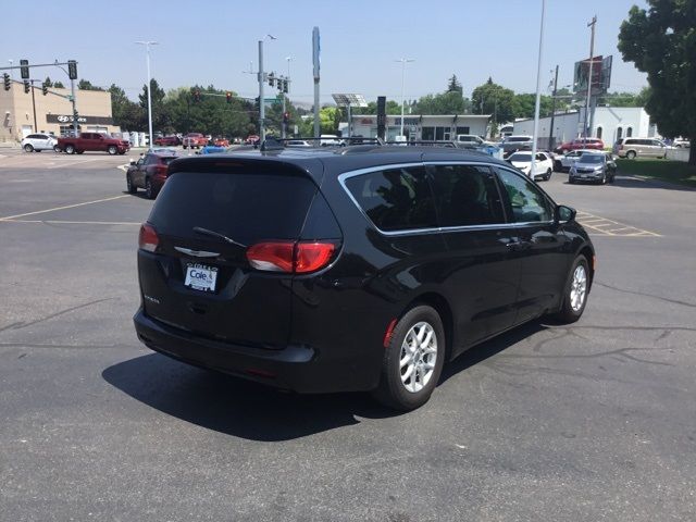 2021 Chrysler Voyager LXI