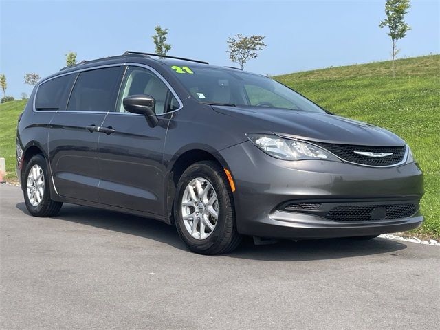 2021 Chrysler Voyager LXI