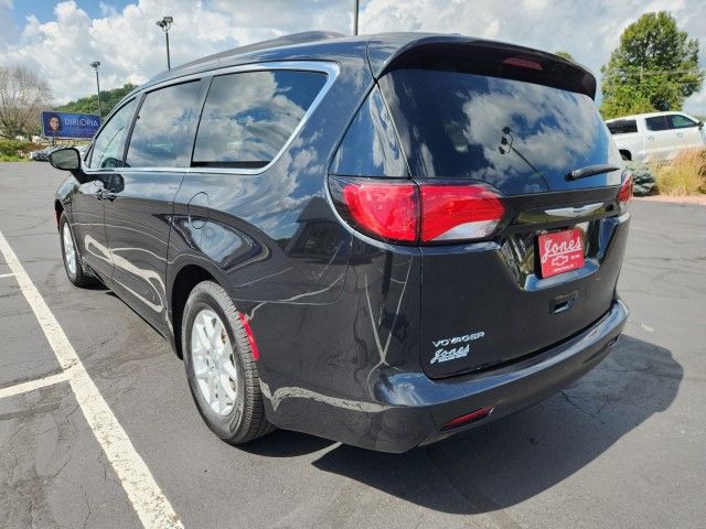 2021 Chrysler Voyager LXI