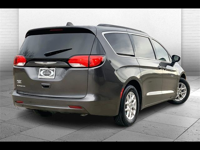 2021 Chrysler Voyager LXI