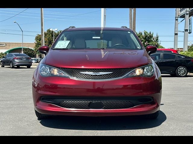 2021 Chrysler Voyager LXI