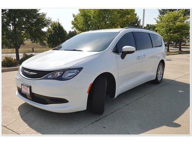 2021 Chrysler Voyager LXI