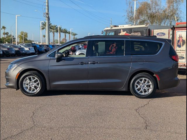 2021 Chrysler Voyager LXI