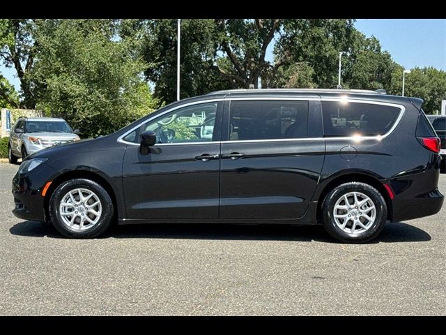 2021 Chrysler Voyager LXI