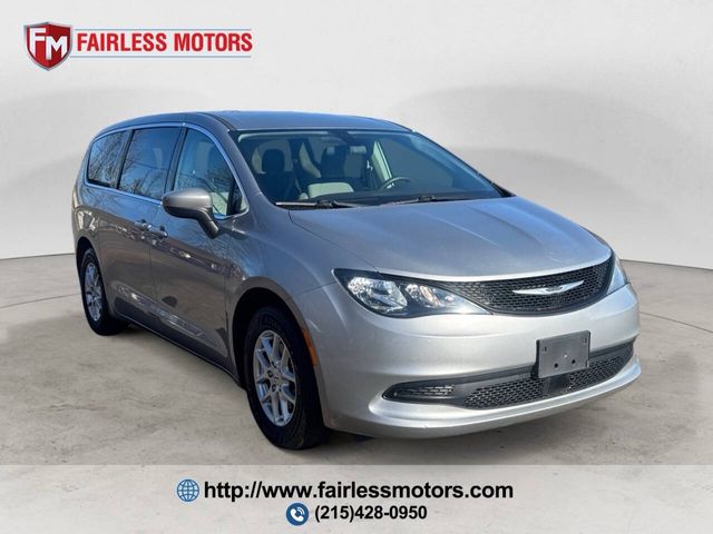 2021 Chrysler Voyager LX