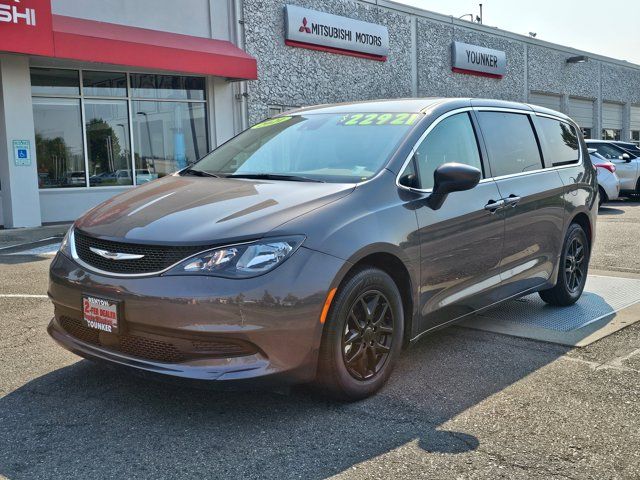 2021 Chrysler Voyager LX