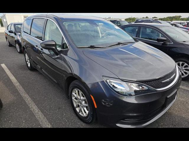 2021 Chrysler Voyager LX