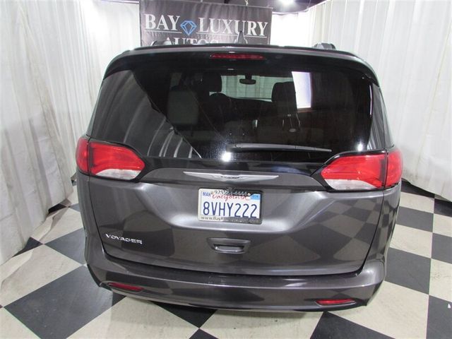 2021 Chrysler Voyager LXI