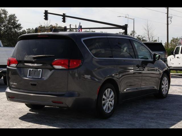 2021 Chrysler Voyager L