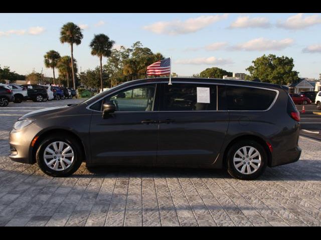 2021 Chrysler Voyager L