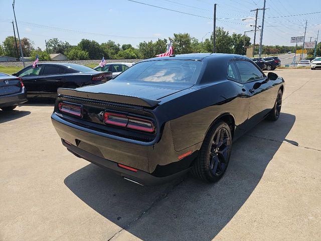 2021 Dodge Challenger SXT