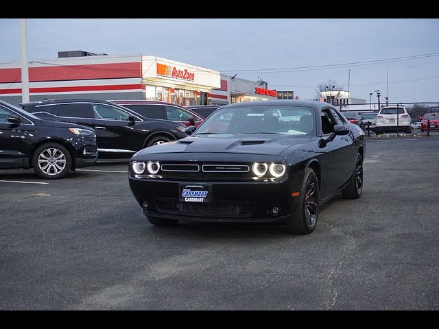 2021 Dodge Challenger SXT