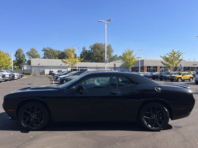 2021 Dodge Challenger SXT