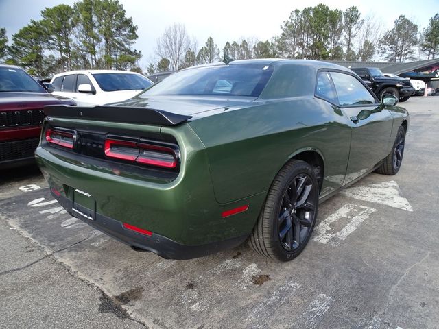 2021 Dodge Challenger SXT