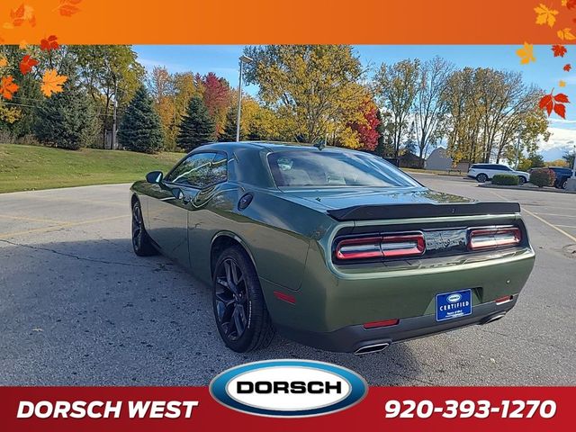 2021 Dodge Challenger SXT