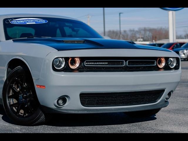 2021 Dodge Challenger SXT