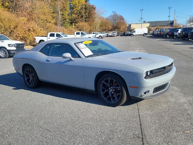 2021 Dodge Challenger SXT