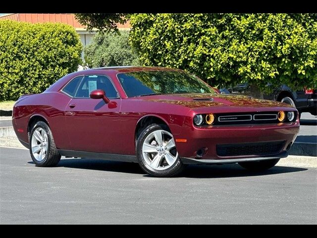 2021 Dodge Challenger SXT